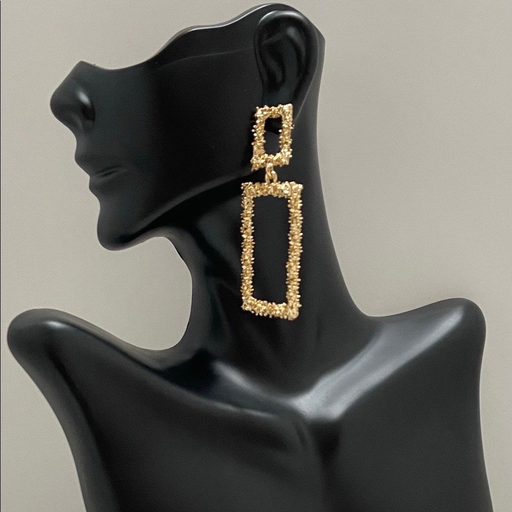 Gold Squared Hollow Geometric Earrings - Picture 2 of 3